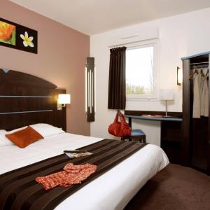 Hôtel Akena—© Hôtel Akena Hôtel Akena