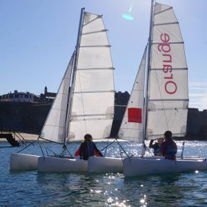 Centre Nautique Wishbone Club Dinard - Bateaux—©Wishbone Club Centre Nautique Wishbone Club Dinard - Bateaux