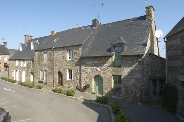 Bourg de Monthault
