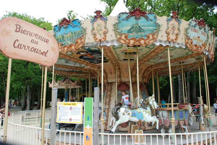 Carrousel - ©Tous droits réservés