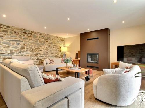 467683-11_56G650_204ad2f09d3ed2f7a3a192fb84cf1c4a