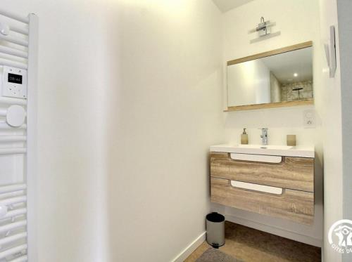 467683-19_56G650_790a55c0a82a8638c206f956b7fb59ab