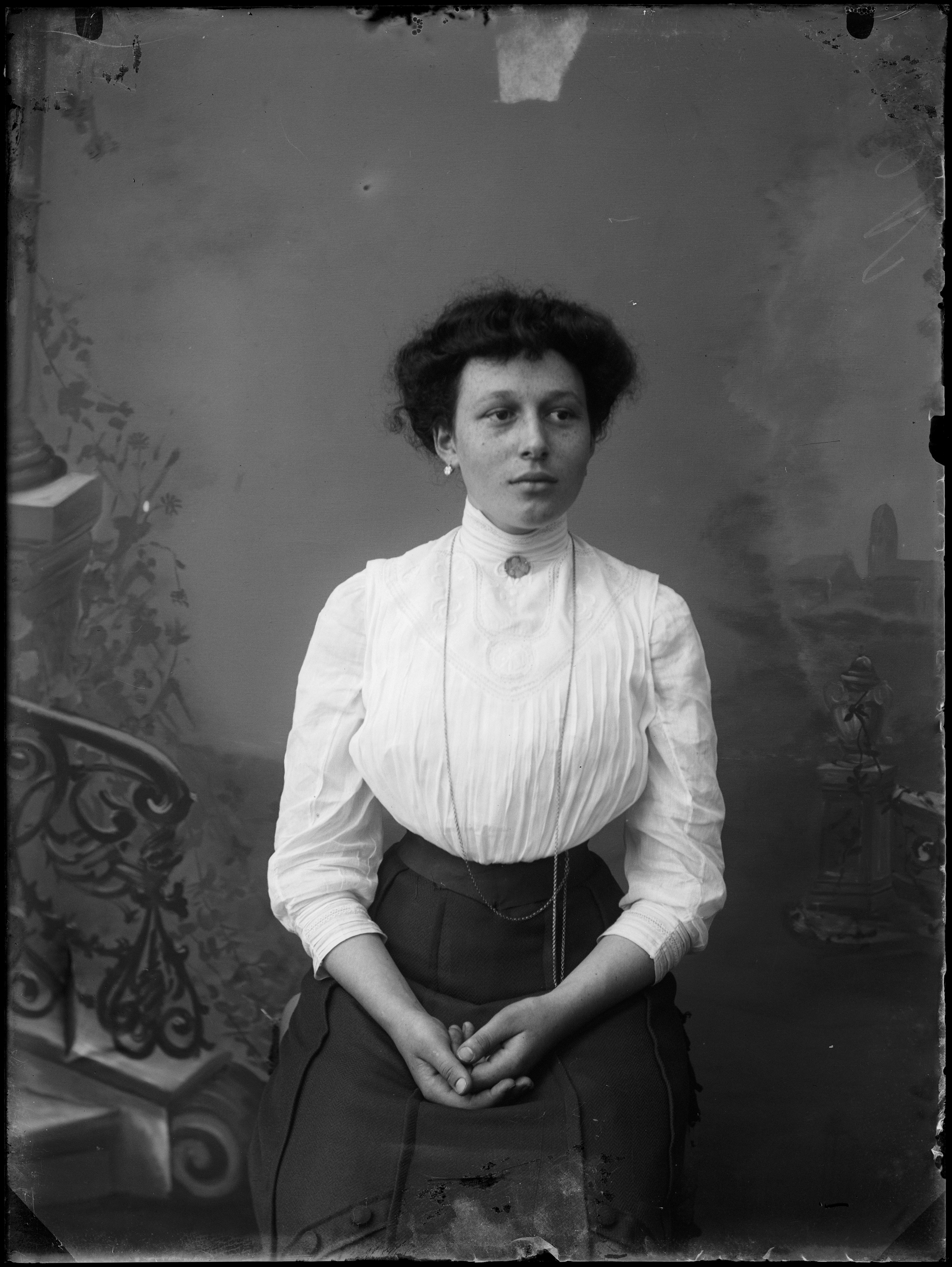 Portrait de Louise Ricordel - Licence CC-BY-NC-ND, Collection Musée de Bretagne / Écomusée de la Bintinais Inv. 978.0100.10073