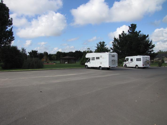 Aire de camping-cars de Saint-Méen-le-Grand — photo 2