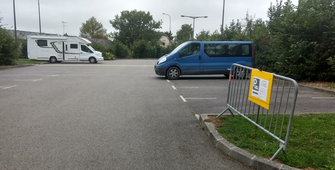 Aire de stationnement allée Saint Etienne Vitré