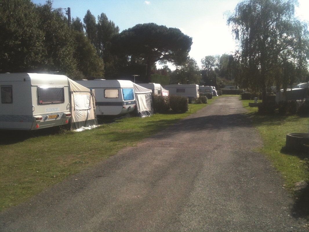 Camping-Les-Mielles-Lancieux-emplacements-caravanes