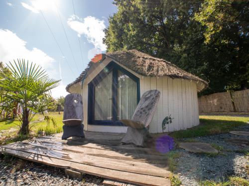 Ferme de la Piardière - Hutte Africaine 01