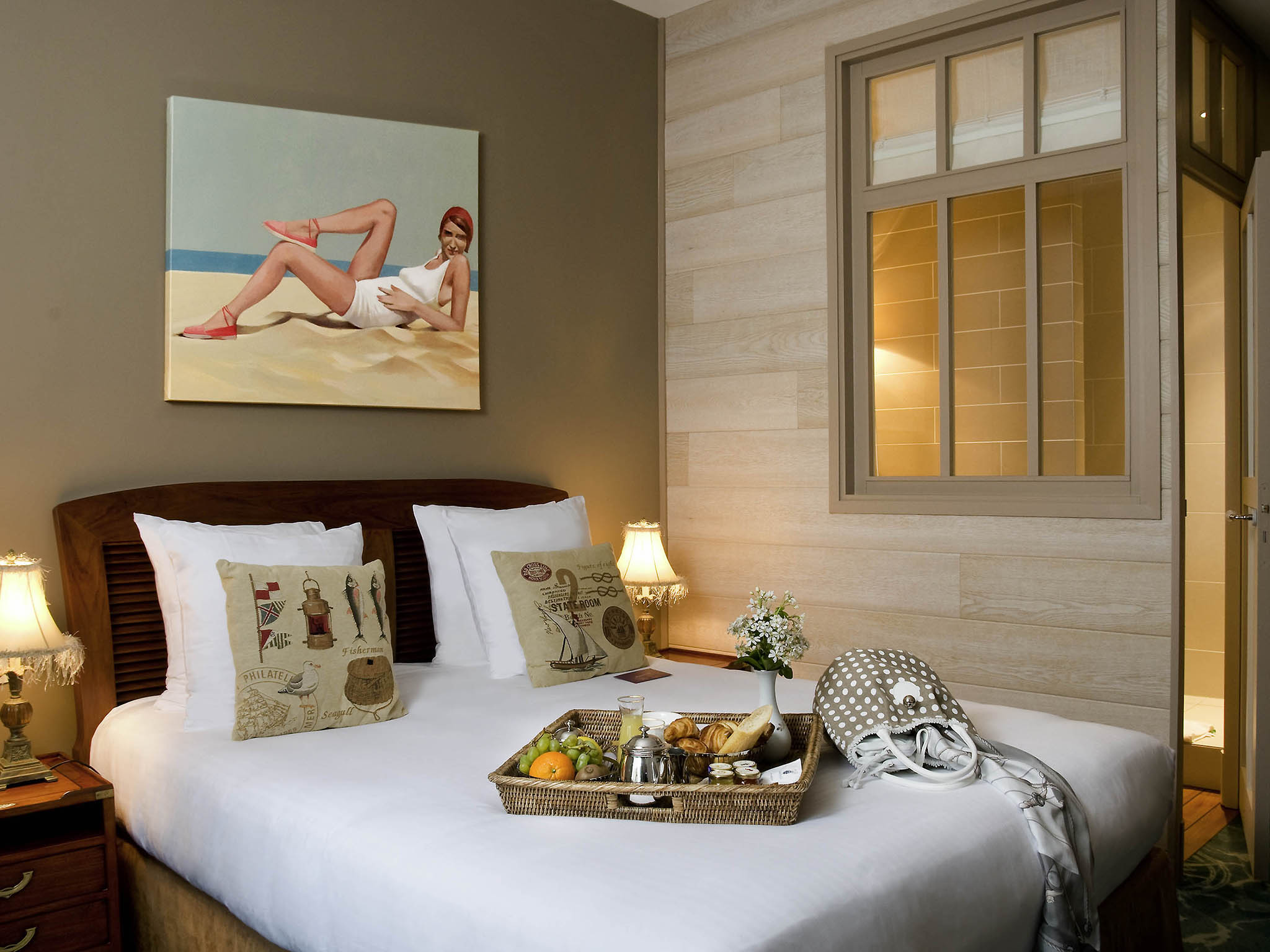 Hotel-Royal-Emeraude-Dinard-chambre-double-avec-tableau