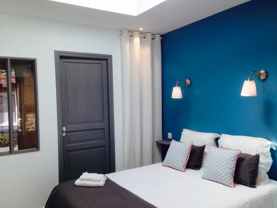 Hotel-Saint-Michel-Dinard-chambre-double-bleue-roi