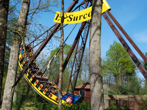 Cobac Parc et Aqua Fun à Lanhélin