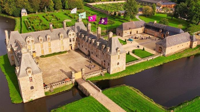 Le Château des Sorciers au chateau Rocher Portail - Le Rocher Portail