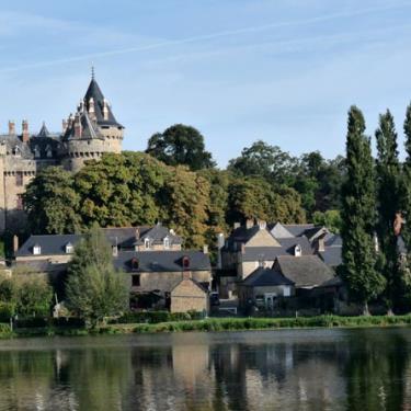 Office de Tourisme de Combourg—Office de tourisme de Combourg Office de Tourisme de Combourg