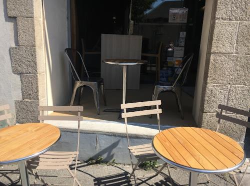 PHOTO-2026-ROOSTER CAFE (3)