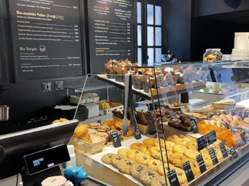 PHOTO-2026-ROOSTER CAFE (5)