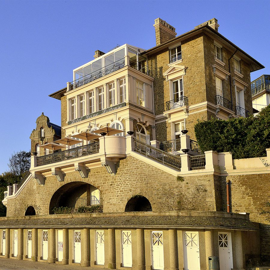 Villa-Reine-Hortense-facade-2
