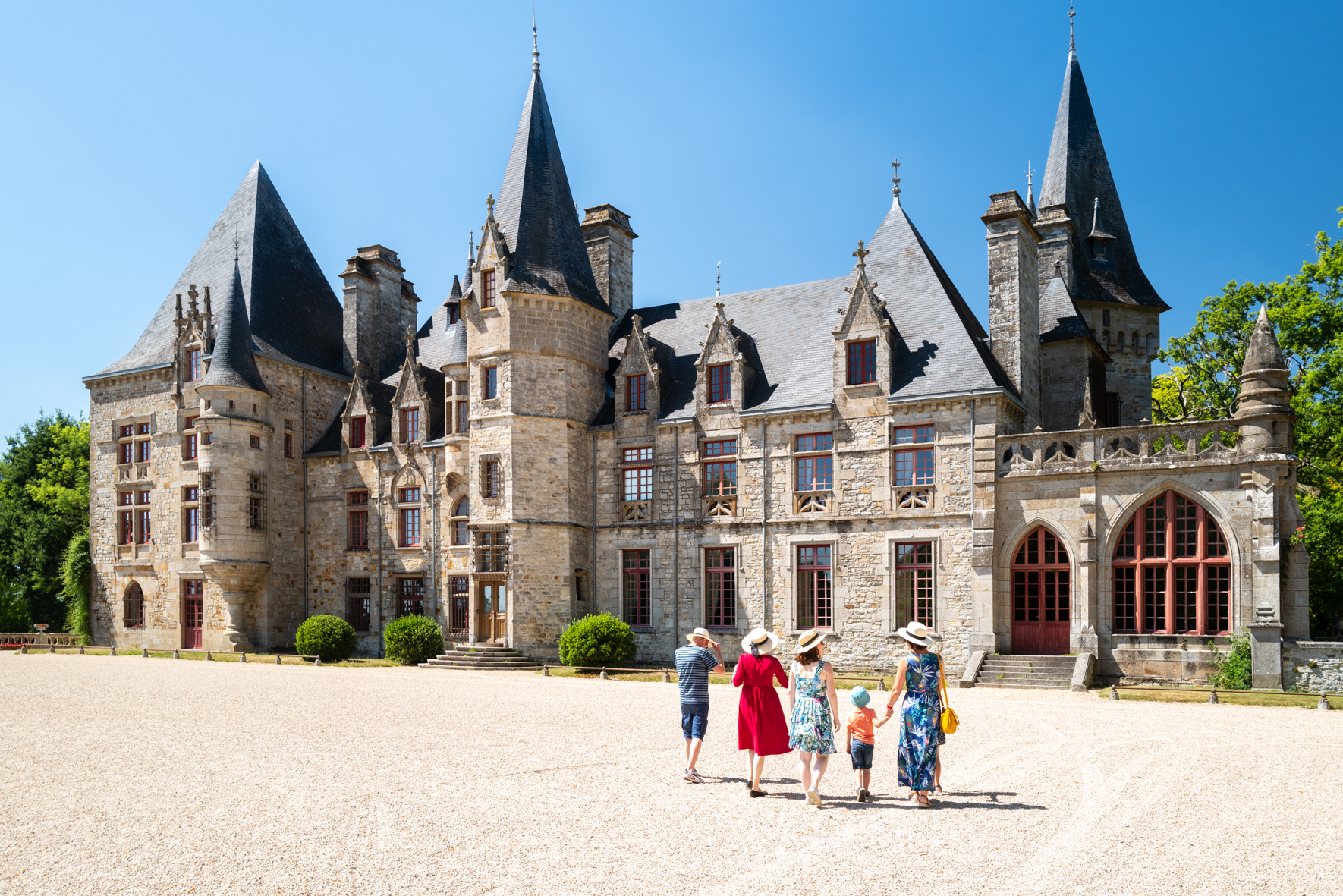 Visite Bois Cornillé en famille (2) ©Vitré Communauté - Mathieu Le Gall (2022)