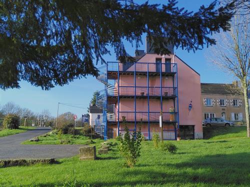 arrivée à vélo maison du canal (direct)