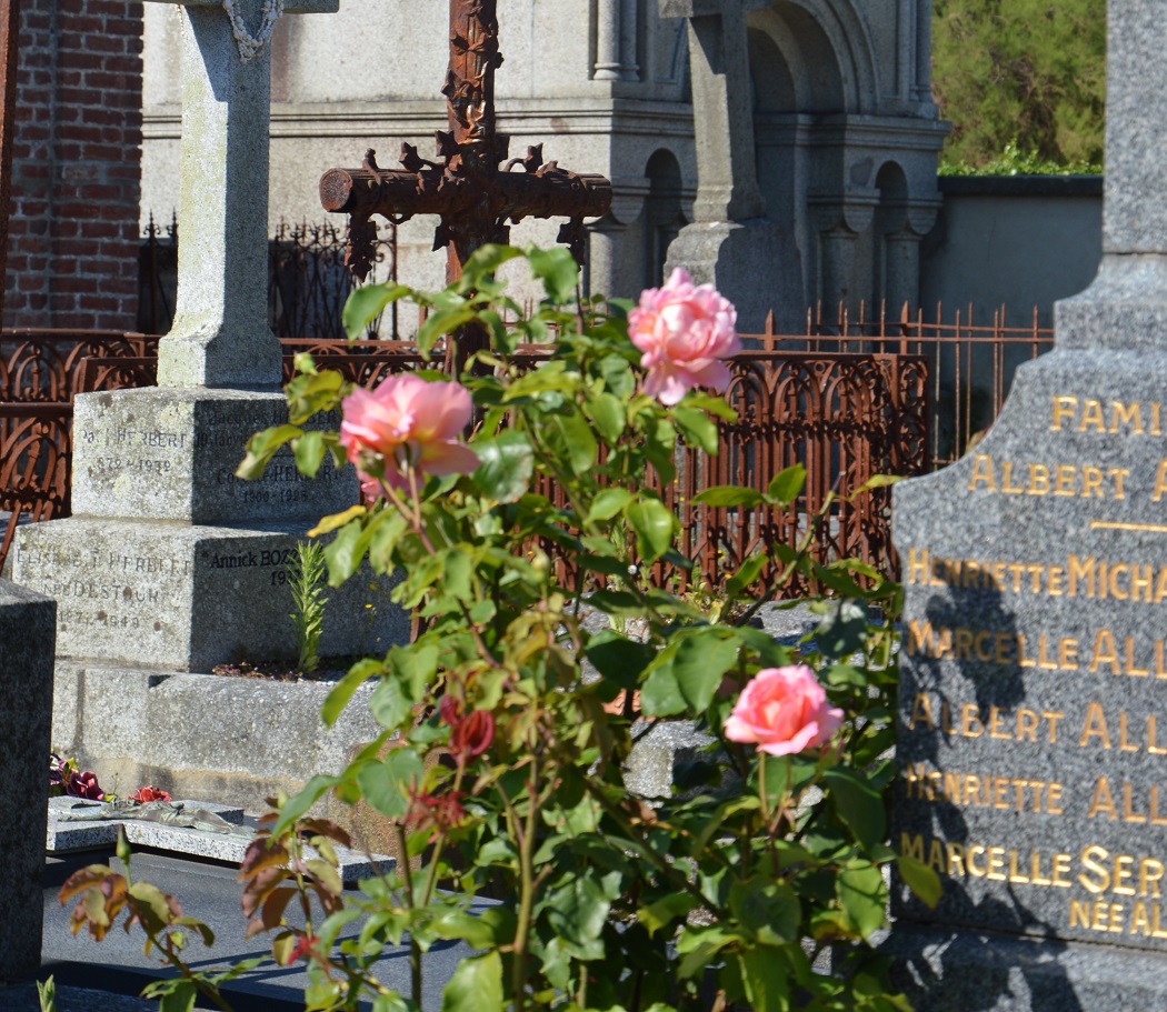Visite guidée de Dinard : Le cimetière de Saint-Énogat