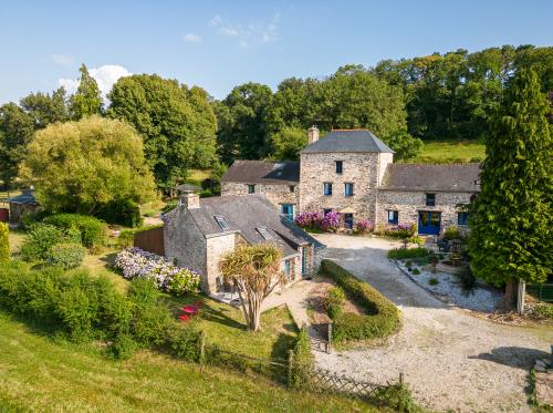 drône vue gîte le Val et maison