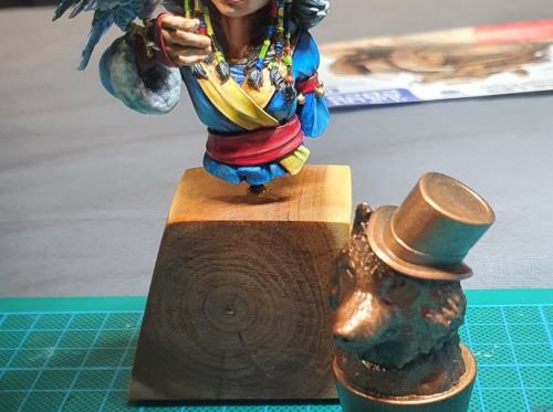 figurine