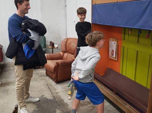 jeu-avec-pre-et-ses-fils