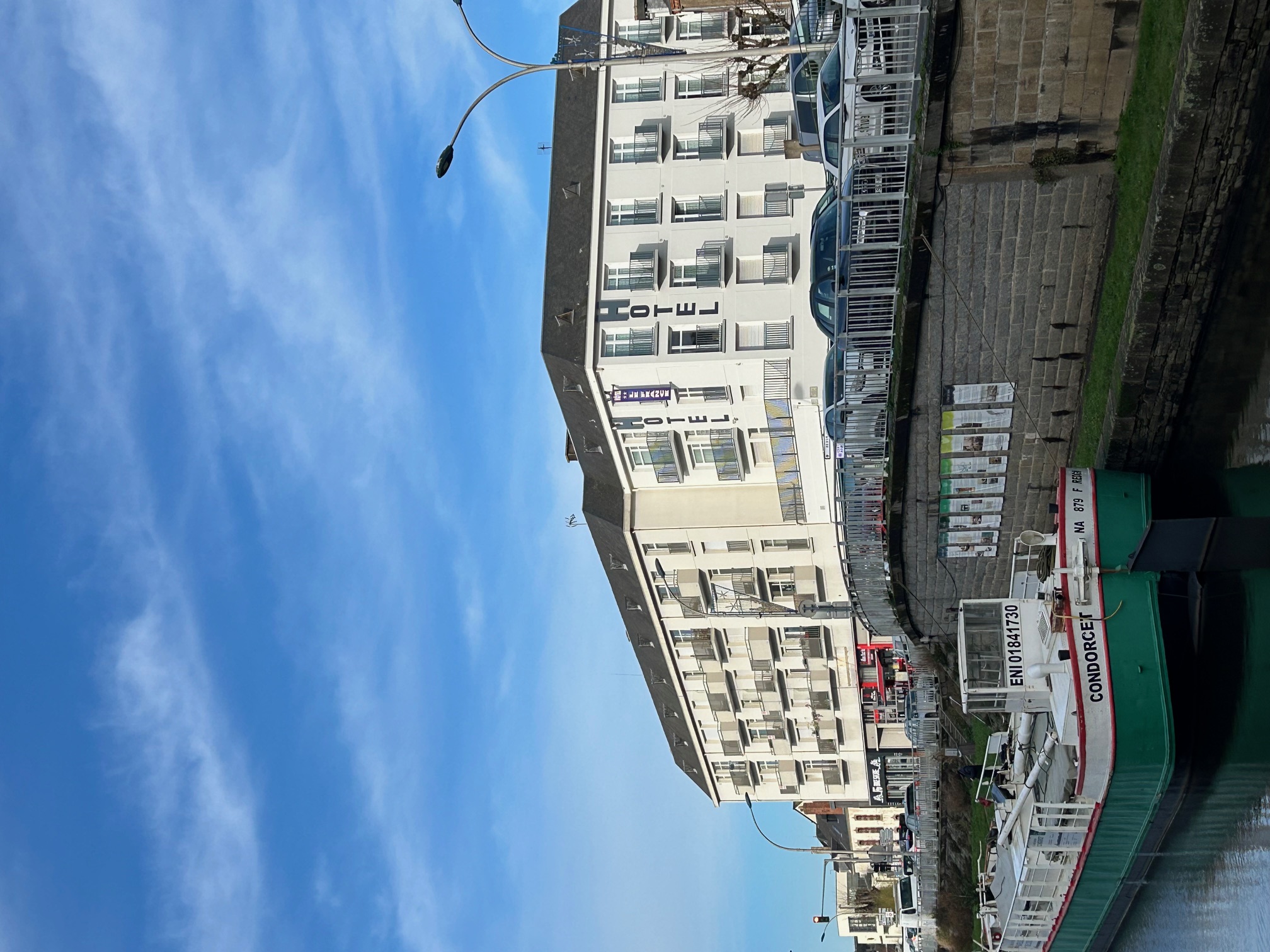 redon chambre vue port - ©Tous droits réservés