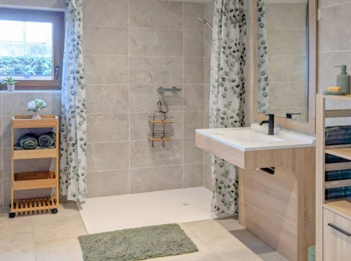Eden de l'Oust salle de bain
