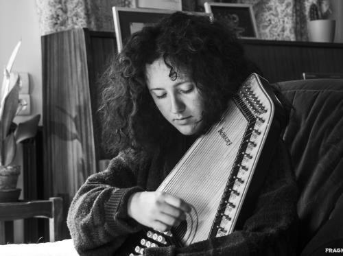 silence pas maintenant